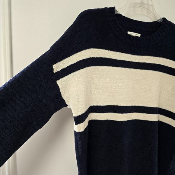 American Eagle Sweater XS/S Relaxed Navy Cream Stripe Crewneck Super Soft Womens - Picture 6 of 11